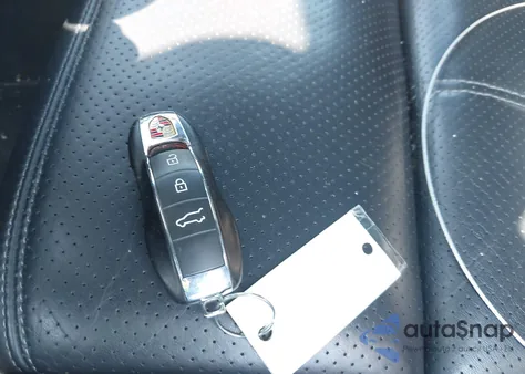 2020 Porsche Macan from USA, damaged, VIN WP1AA2A59LLB11865